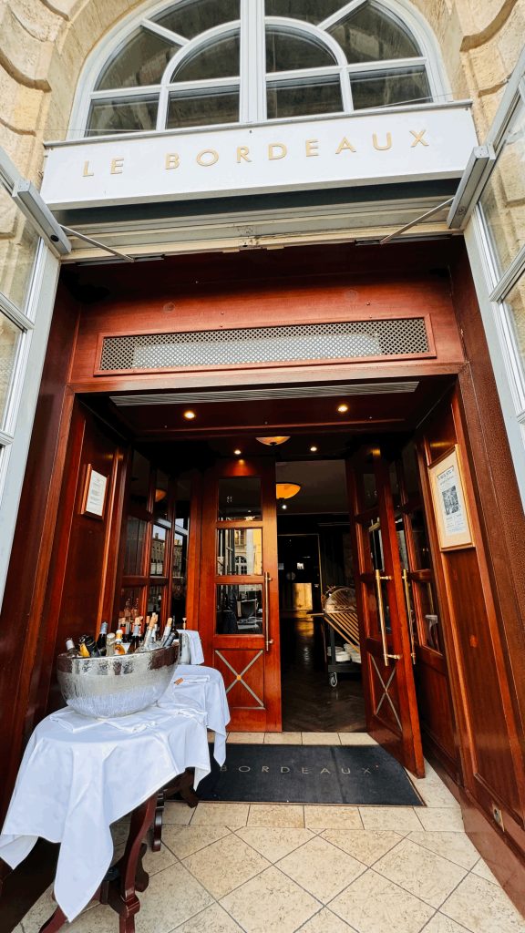 Le bordeaux 
